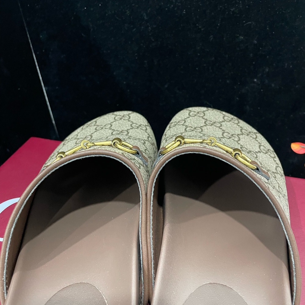 Gucci Women's Sandals - Picture 5 of 5